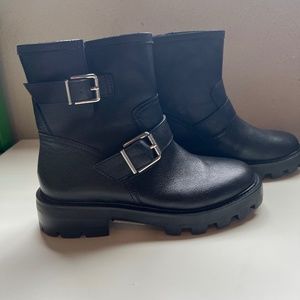 Black Leather Short Boot